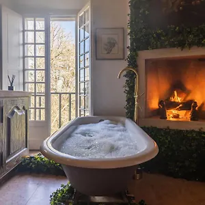Wow - Unique Double Smart In 17th Century Palace! Hot Tub, Snooker, Bbq, Ps5, Sauna, Gym Sintra